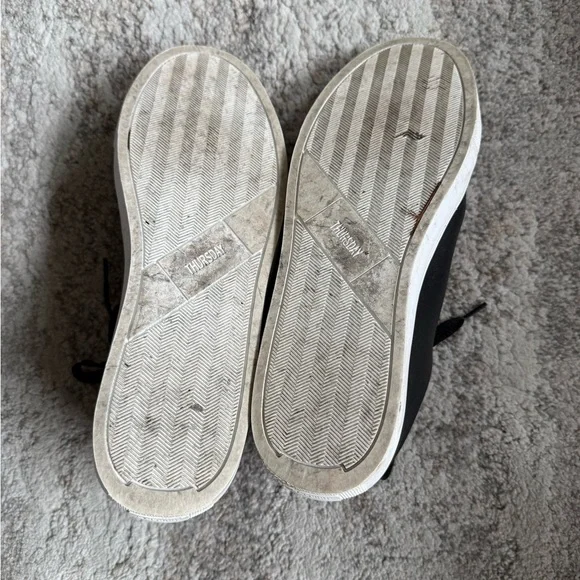 Thursday Men's Black Sneakers - Picture 5 of 7